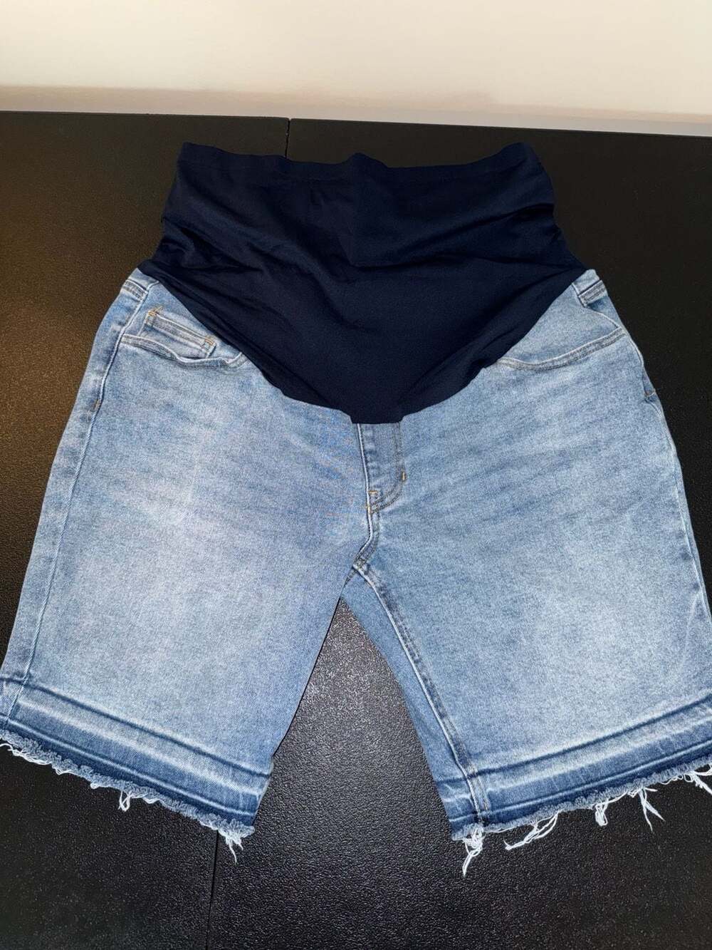 Time And Tru Maternity Bermuda Shorts Size L (12-14)